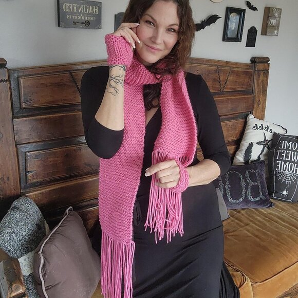 Hand Knit Fingerless Gloves, Armwarmers in Pink, One of a Kind - Picture 5 of 10